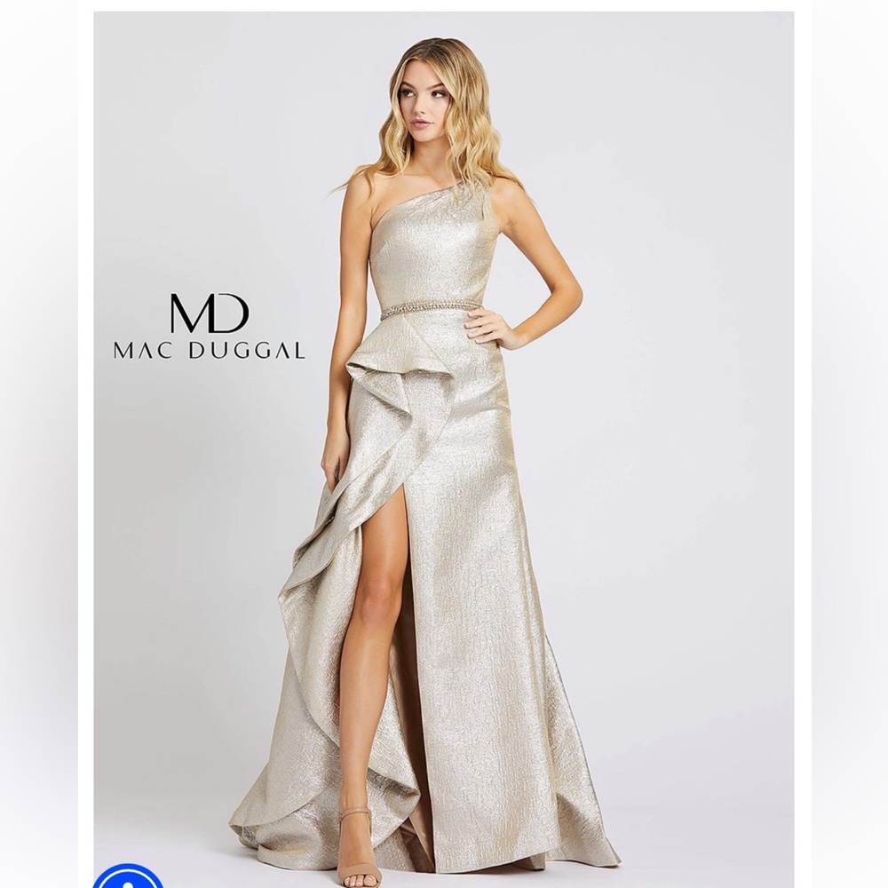 MAC DUGGAL PROM 66975M Color: Oyster